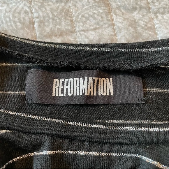 Reformation Black & Silver Metallic Stripe Short Sleeve Stretchy Tee Extra Small - Picture 6 of 9